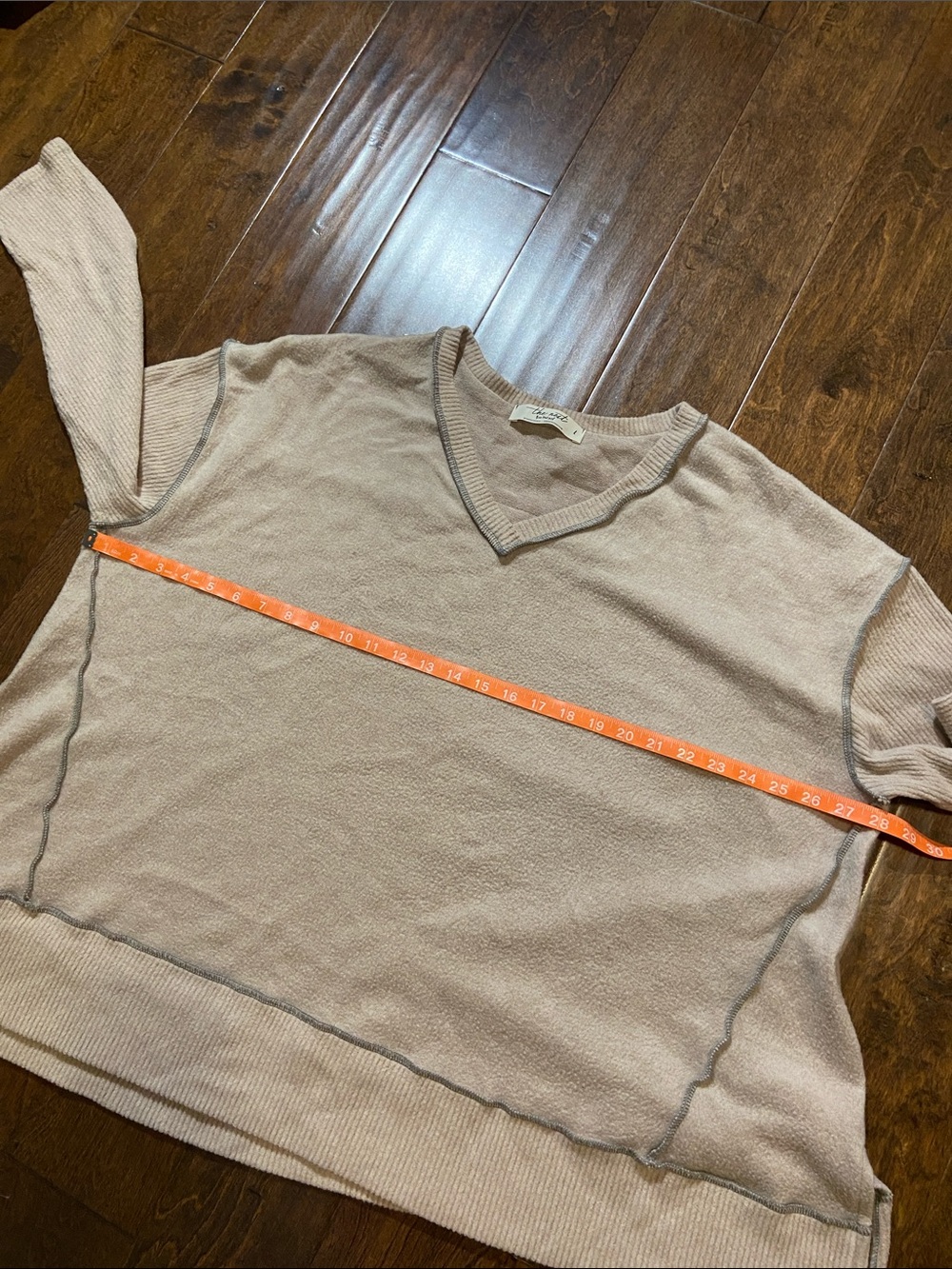 Three Birds Nest v-neck oversized pullover beige SZ L - Picture 5 of 8